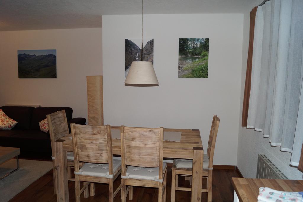 Haus Huber Bach (Tyrol) Quarto foto